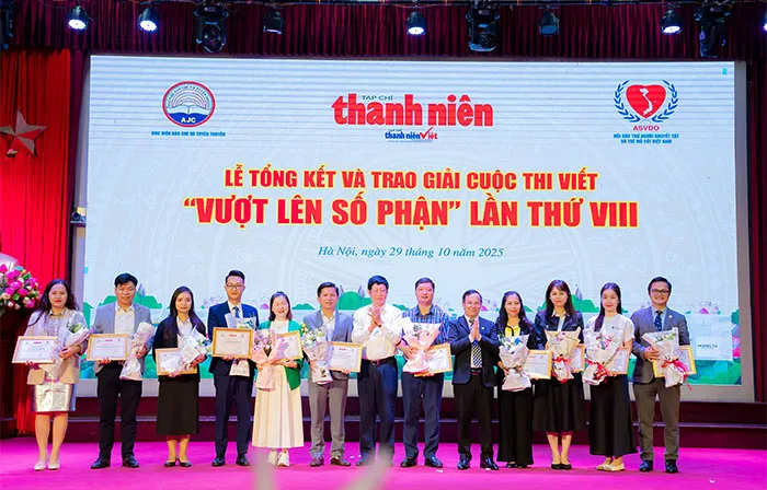 Chủ tịch HĐQT Intech Group - Ông Hoàng Hữu Thắng đồng hành cùng cuộc thi viết “Vượt lên số phận” lần thứ VIII