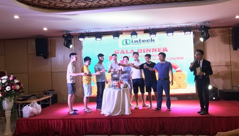 Intech khám phá vẻ đẹp Vịnh Hạ Long trong kỳ nghỉ 2020