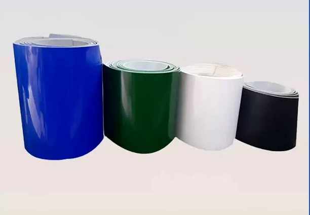 So sánh dây đai PVC và dây đai PU trong hệ thống băng tải