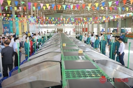 Đưa vào hoạt động băng chuyền chia chọn tự động, ViettelPost giảm được 86% nhân lực