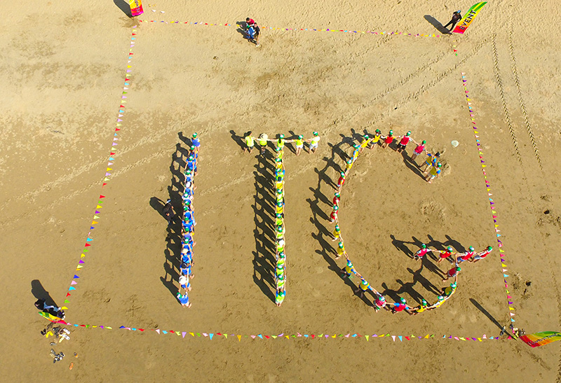 Sầm sơn sôi động cùng Intech Group - gắn kết yêu thương