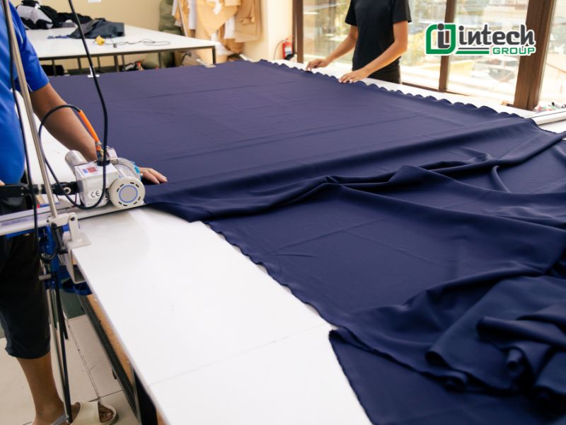 Ứng dụng công nghệ tự động hóa trong sản xuất dệt may