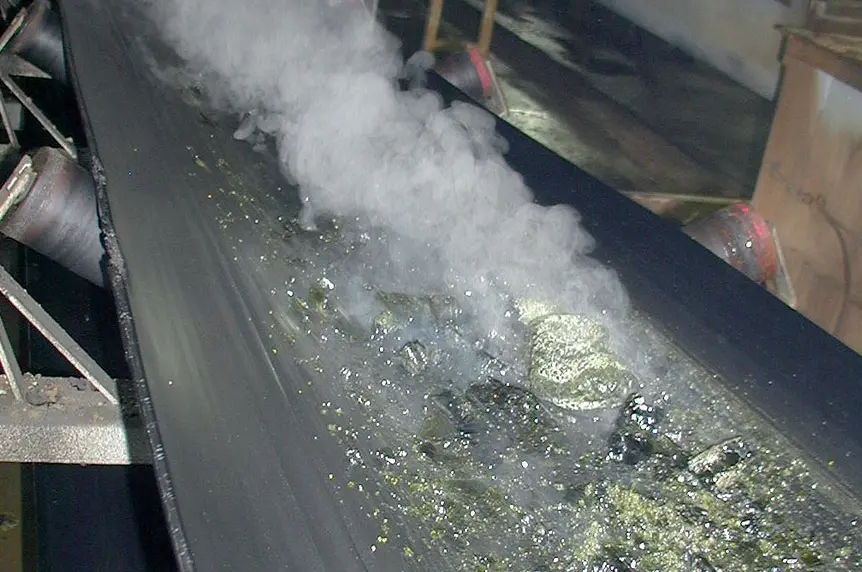 Băng tải cao su chịu nhiệt Băng tải cao su chịu nhiệt