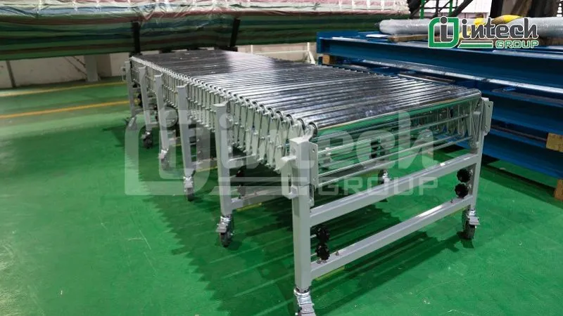 Băng tải con lăn xếp
