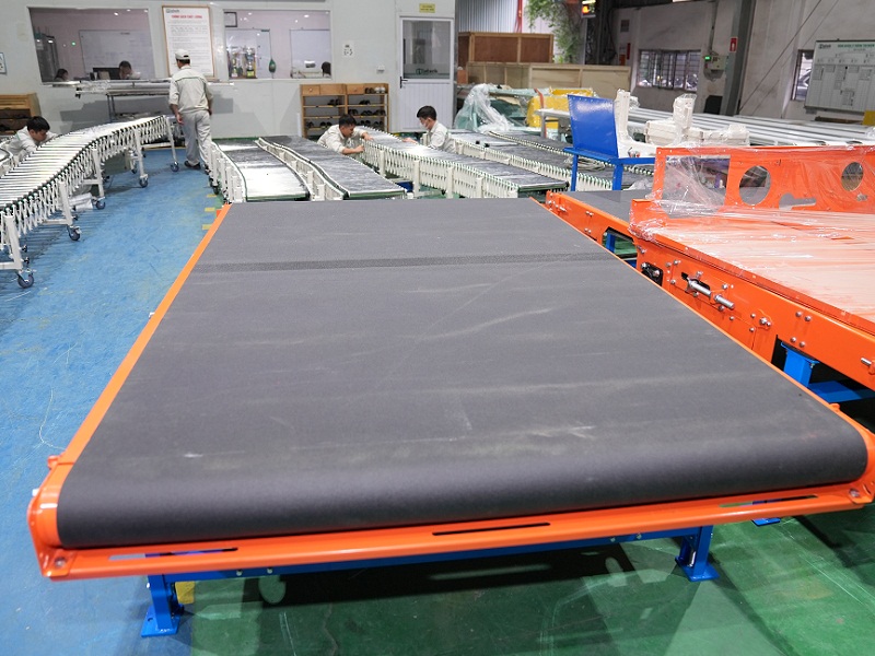 Băng tải PVC đen chống tĩnh điện