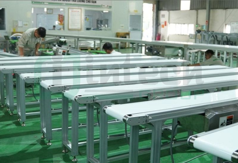 Băng tải pvc trắng