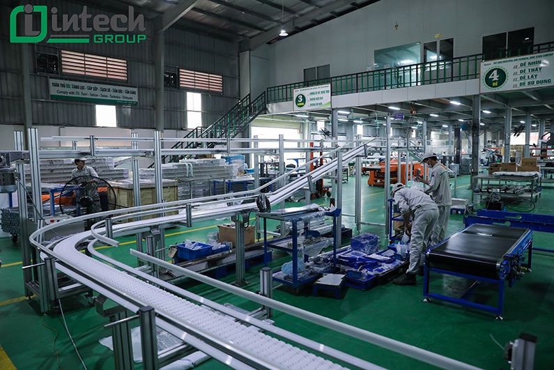 Băng tải xích nhựa