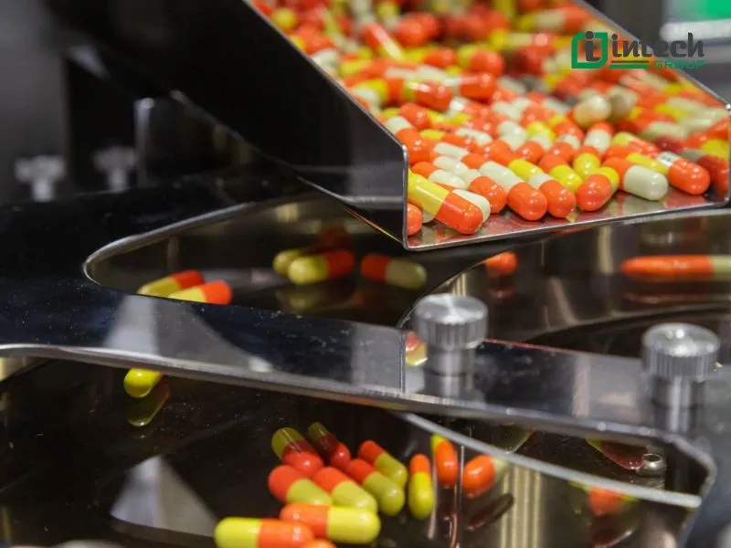 Machinery in the pharmaceutical production line