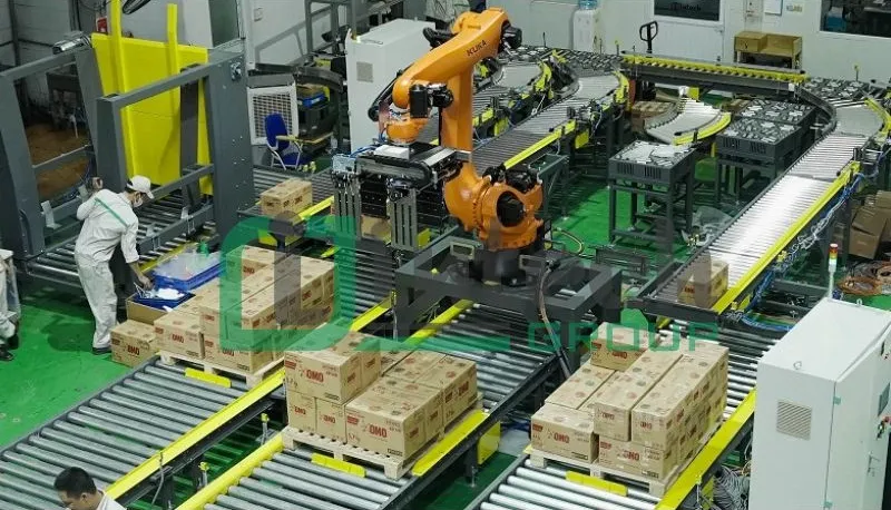 Roller Conveyor with Robot Picking and Unloading Roller Conveyor with Robot Picking and Unloading