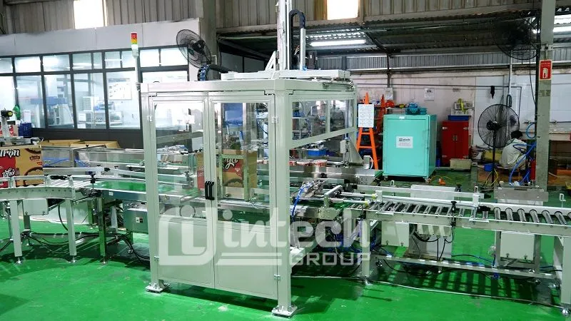 Roller conveyors for packaging lines Roller conveyors for packaging lines