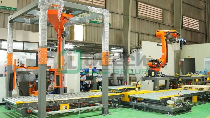 Roller conveyors for packaging lines Roller conveyors for packaging lines