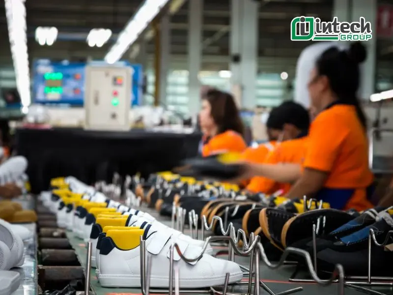 Shoe production line