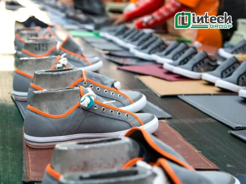 Shoe production line