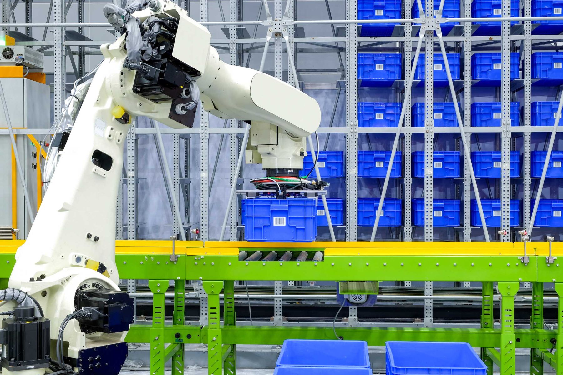 Tại sao nên đầu tư vào tự động hóa robot?
