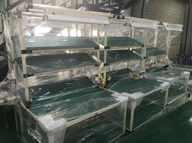 Bàn thao tác bằng ống thép bọc nhựa