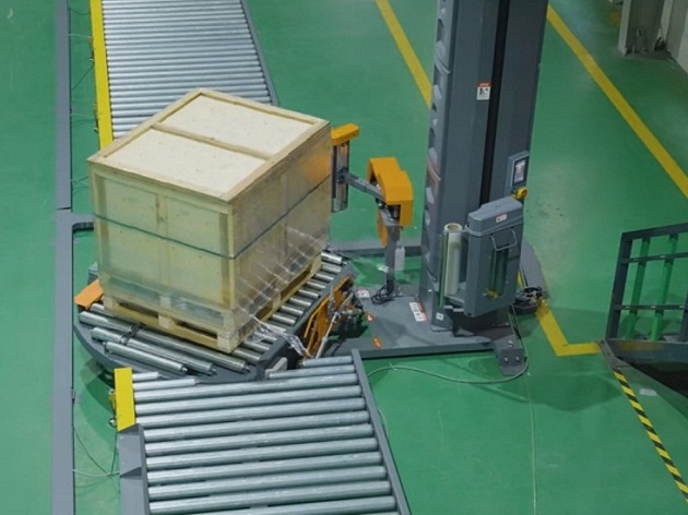 Băng tải con lăn pallet