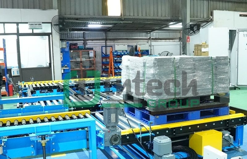 Băng tải con lăn pallet