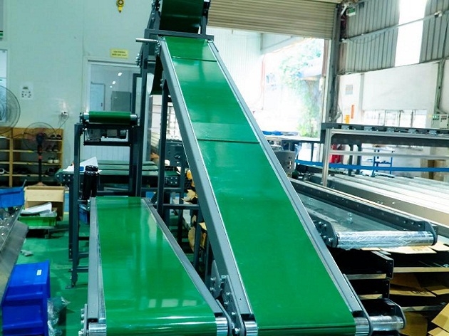 Băng tải PVC xanh