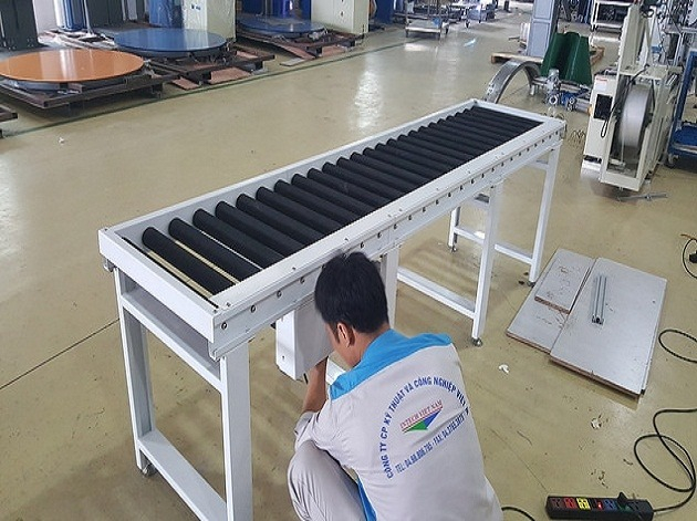 Rubber coated steel roller conveyor