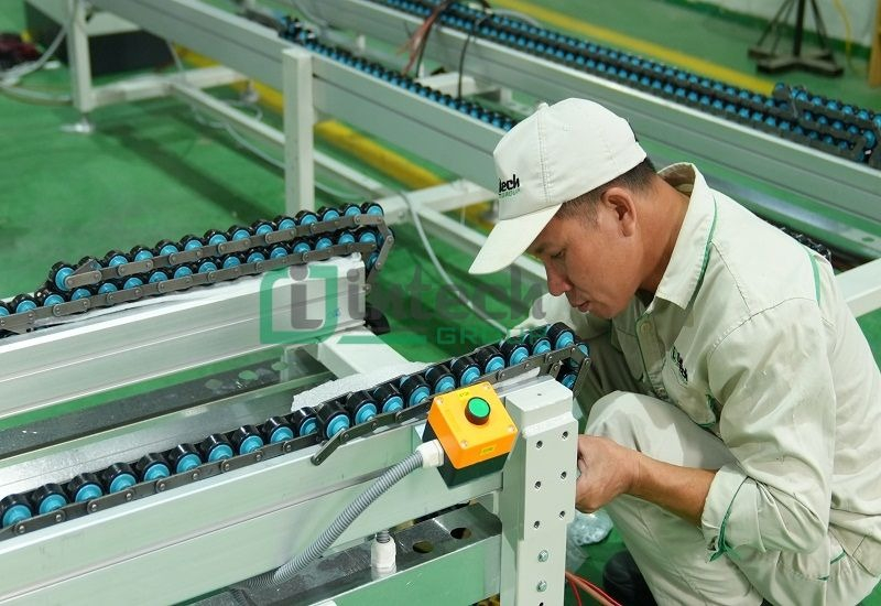 Water purifier assembly line